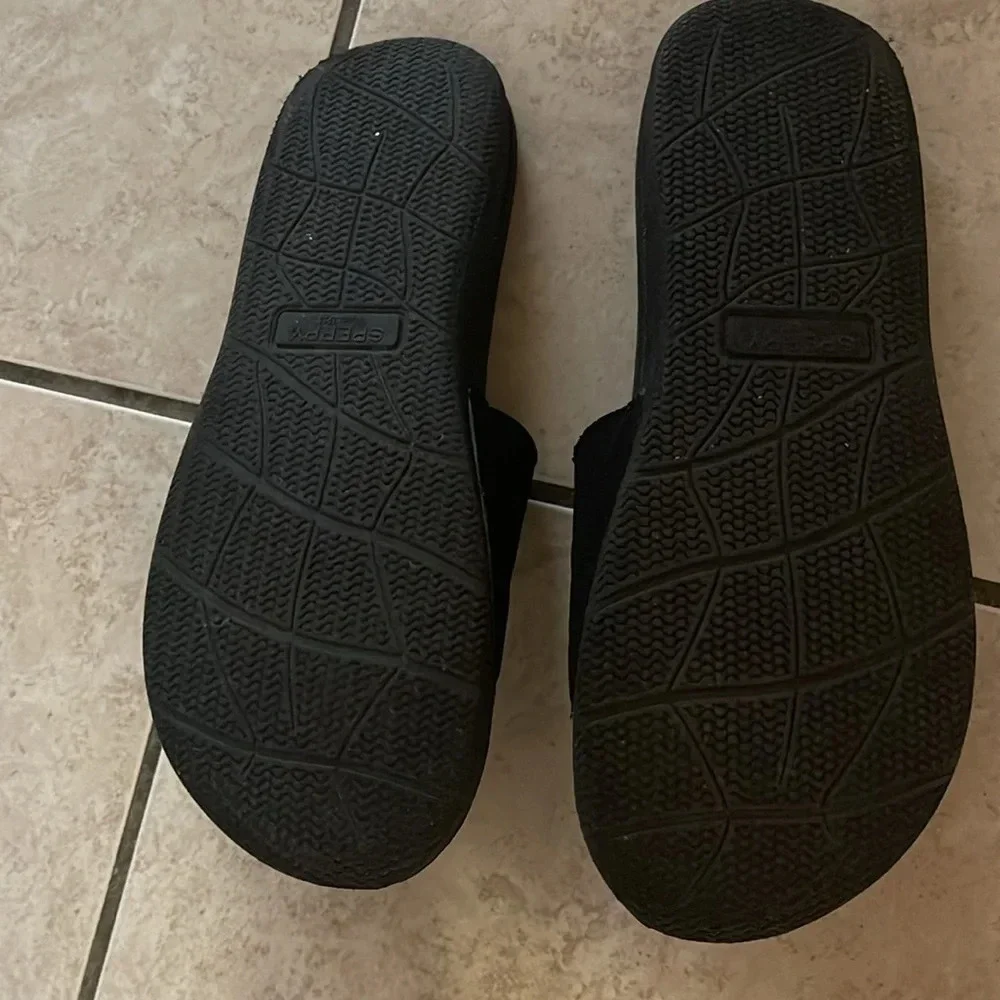 Sperry flipflop